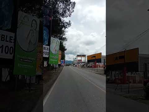 Carretera salida de Santa Cruz del Quiché hacia Chichicastenango