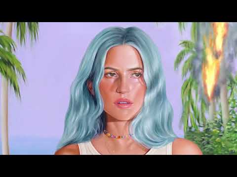 Video thumbnail for Solo Girl