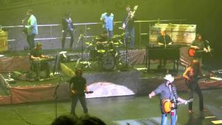 Toby Keith Get Drunk And Be Somebody Manchester UK 31-10-2011