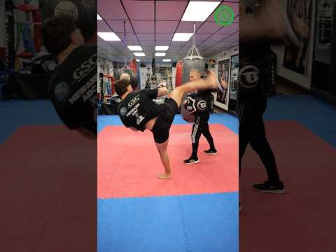 K-1 Kickboxing - Creating Angles with Dean Sugden