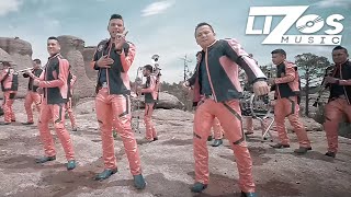 BANDA LA MISMA TIERRA FT. LOS BUITRES - YO YA TENGO QUIEN ME QUIERA (VIDEO OFICIAL)