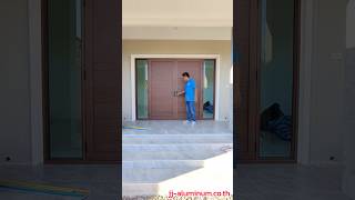 บานเปิดคู่พร้อมช่องแสงข้างระบบมัลติพอยท์ล็อค