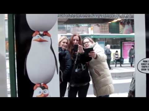 MADAGASCARIN PINGVIINIT –ratikkapysäkki Helsingissä