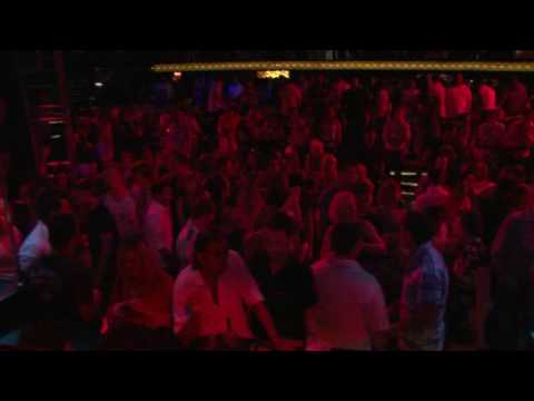 NEWS by Julia LASKER |  Live Performance @ Aura Club