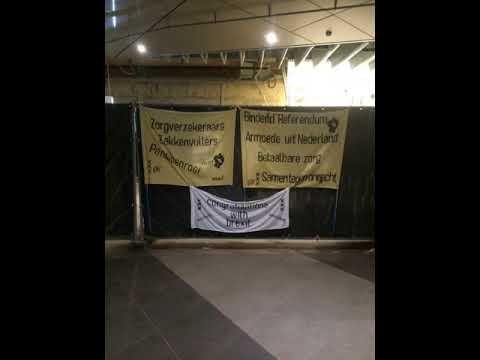 “Dunsje my de leafde ut” (One Picture Video, Gele Hesjes Demo, Amsterdam, 29-02-'20) (Elske de Wall)