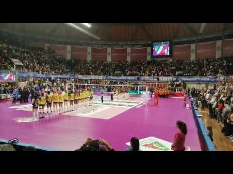 Coppa Italia: inno nazionale al PalaYamamay