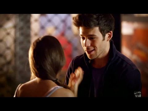 Vive cantando - Carlos se queda