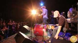 Cowboys And Angels - Dustin Lynch