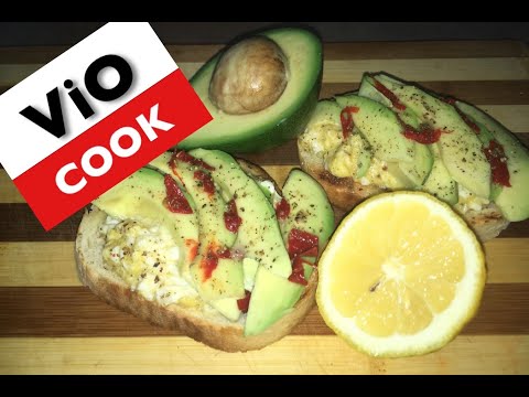 How To Make Avocado Egg Toast