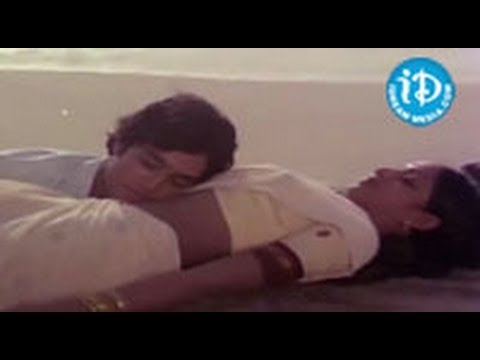 Seethakoka Chilaka Movie Songs - Alalu Kalalu Song - Karthik Muthuraman - Aruna Mucherla