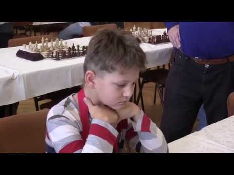 žiaci 3.11. Martin Göllner  - Kristián Švrlo  1:0