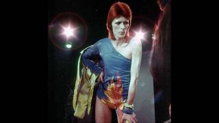 David Bowie.....&#39;Rock N Roll Suicide&#39; (Live)