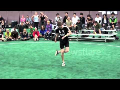 Unglaubliche Hacky-Sack-Routine