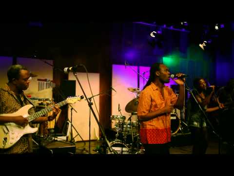 Steve Ouma Band feat. Lizbet - Stronger