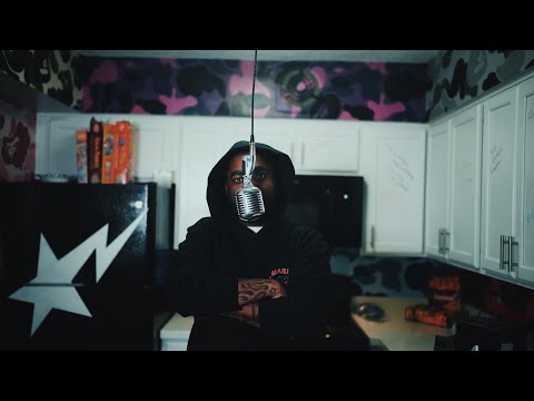 Paco Panama In The Kitchen - 72 Caddy