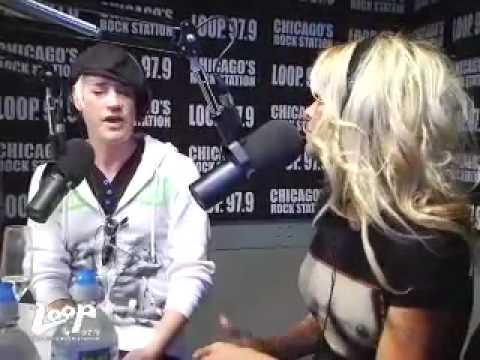 Pete McMurray interviews Pam Anderson