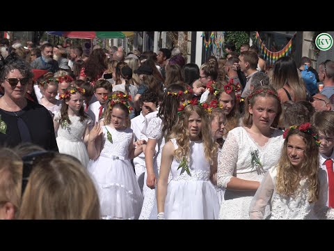 Helston Flora Day 2022, Children's Dance