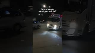 Download lagu story wa versi truck nmr71 giga truck cabe cnj jaya trans cabe banyuwangi #madoonsodrekers_ mp3