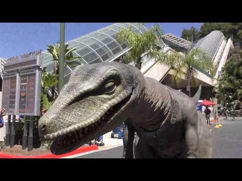 Jurassic Park Tango Raptor Dinosaur Encounter Full Closeup Experience at Universal Studios Hollywood