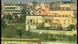 preview picture of video 'SAT2000 5aprile2009 Via Crucis sul lungomare di Pozzuoli'