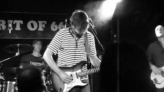 The Pineapple "Shoot First" - Live Spirit of 66