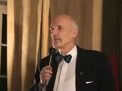 Korwin-Mikke: Dlaczego warto wierzyć w Boga