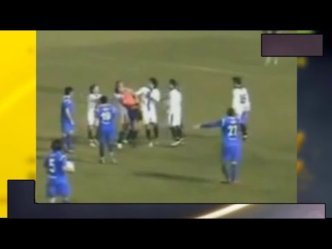 Especial Agarron3s de Cuellos de Jugadores a Arbitros - PG 2021