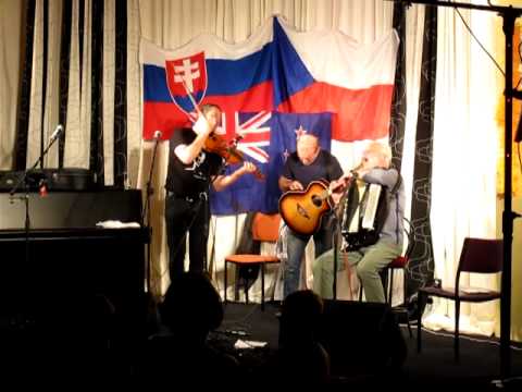 Čechomor v Aucklandu - Nevěra, Voják