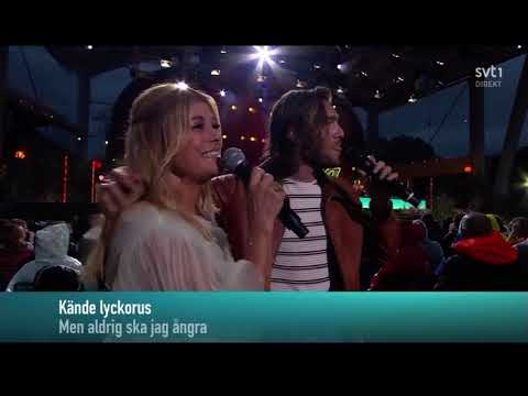 Pernilla Wahlgren och Benjamin Ingrosso sjunger Allt det vackra på Allsång på Skansen