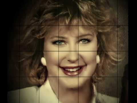 sandi Patty, Rachel west kramer and karla worley sings"the lords prayer