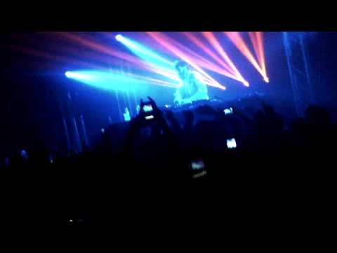 Mr. Oizo  opening song Live at The Roxy hollywood Hard Leap year