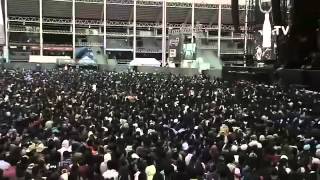 Division minuscula::  Voces (Vive latino 2013)