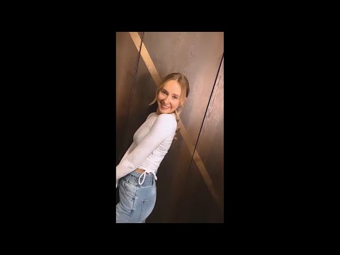 Rose Ayling-Ellis and Lauren Oakley 16/10/2022