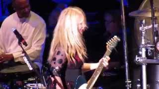 Heart Live at Hollywood Bowl - Kick It Out / Straight On 2015