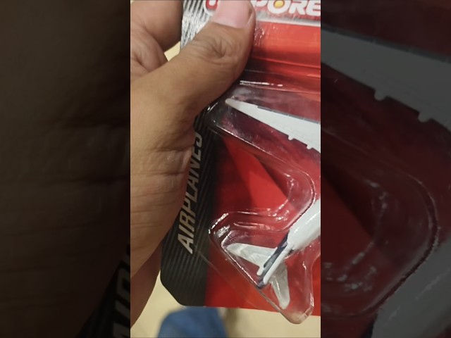 Vídeo relacionado con Majorette Airport - Avión de Juguete en Miniatura, para Niños a Partir de 3 Años, Modelo y Color Aleatorio - 1 Unidad de 11 cm