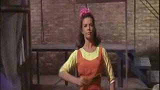 West Side Story 1961 - &quot;I feel pretty&quot;