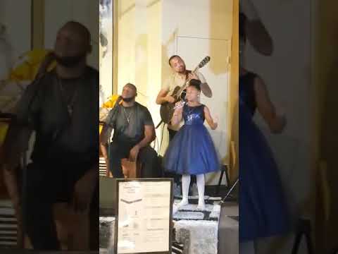 Jada singing Hallelujah when she was only 7 years old