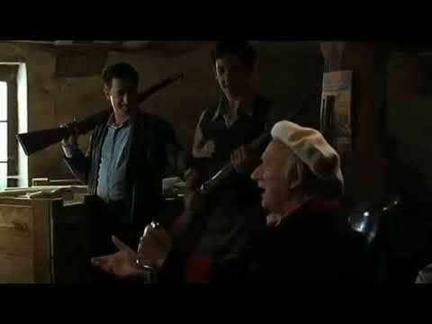 La Buena Nueva [The Good News] (2008) | Marcha De Oriamendi scene