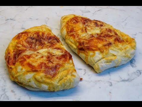 Pizzateigtaschen mit Spinat und Schafskäse