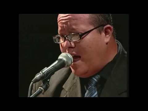 Retro Blanco Abrazame y Besame