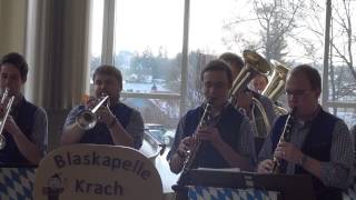 preview picture of video 'Blaskapelle Krach & Fürchterlich - Bayernhymne - Neujahresempfang 2013'