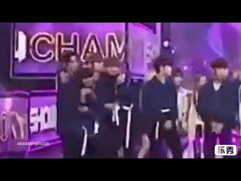 Jihoon being kissed/kissing Wannaone members