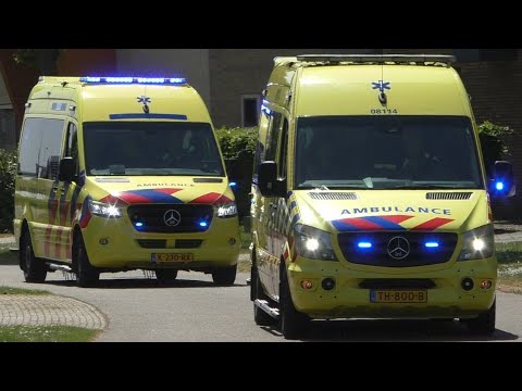Verschillende Ambulances met spoed naar en van meldingen in Beuningen