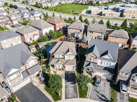 11 Dalia Street Brampton Home for Sale - Real Estate Properties for Sale