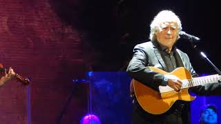 Jan Manuel Serrat - Menos tu vientre - Concierto Córdoba (Arg)