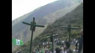 preview picture of video 'Cruces de Jocohanca en Yanamenco,pachamanca y bajada 2012'
