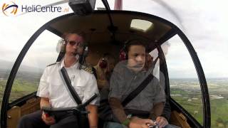 preview picture of video 'Rondvlucht Robinson R44 helikopter HeliCentre'