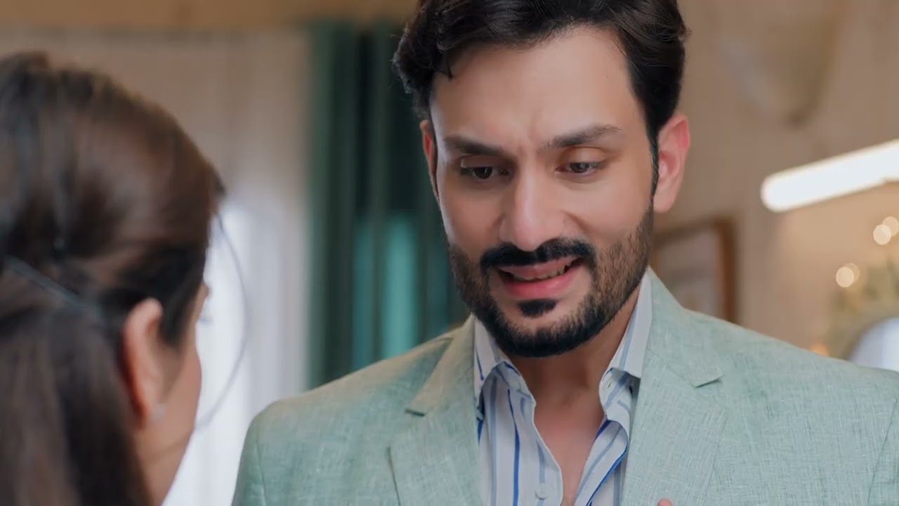 Tum Ne Mujhe Kabhi Qabool He Nahi Kiya | Main Zameen Tu Aasmaan |  Hiba Bukhari | Green TV