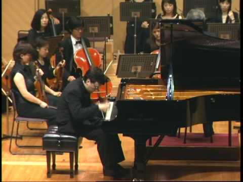 ! 01 02 Part Alexander Yakovlev playing Beethoven's 4 piano concerto in G Magor with Royal Camber Orchestra in Tokyo