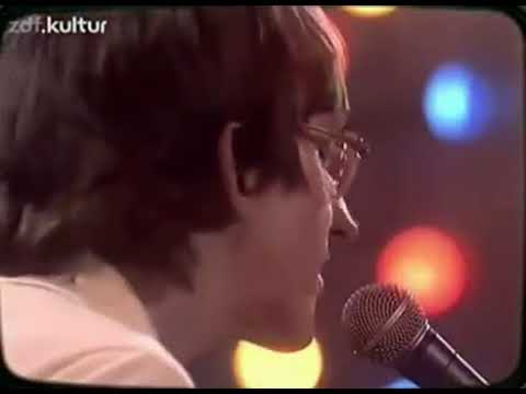 THE KORGIS DON'T LOOK BACK 1980